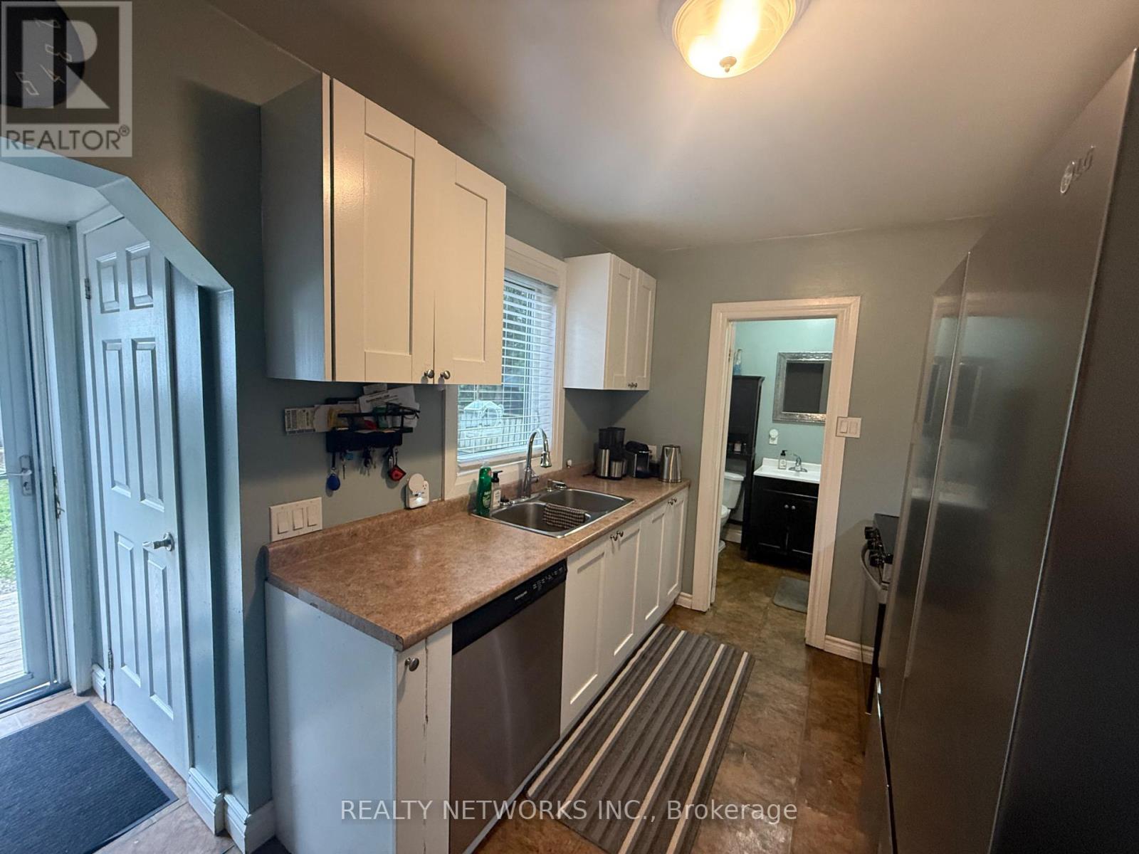 208 TOKE STREET - Image 12