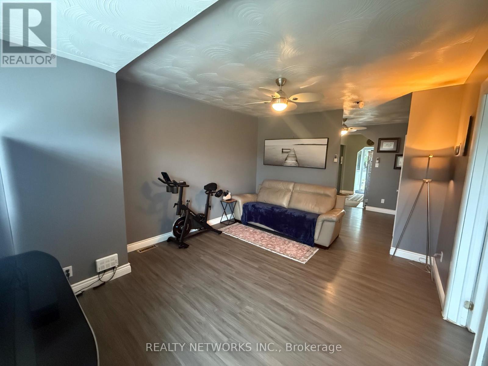 208 TOKE STREET - Image 4
