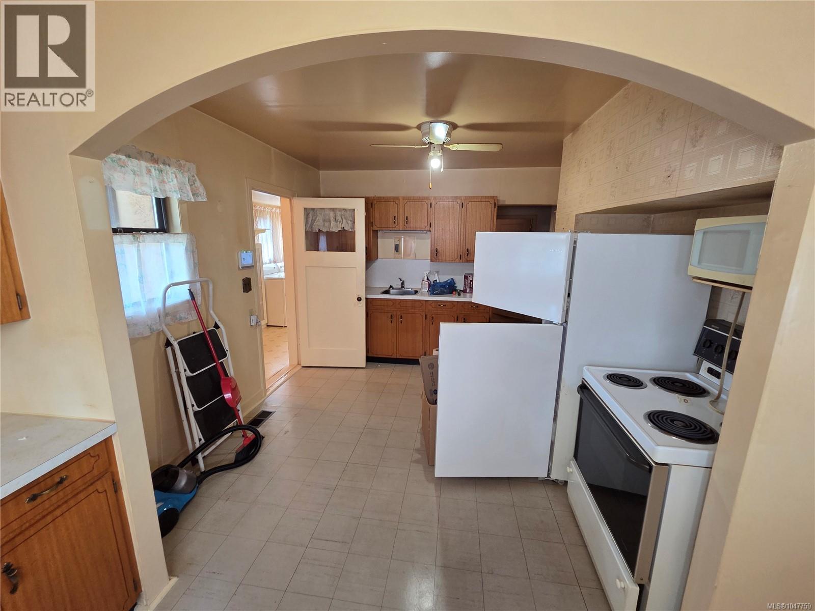 3933 10th Ave - 13