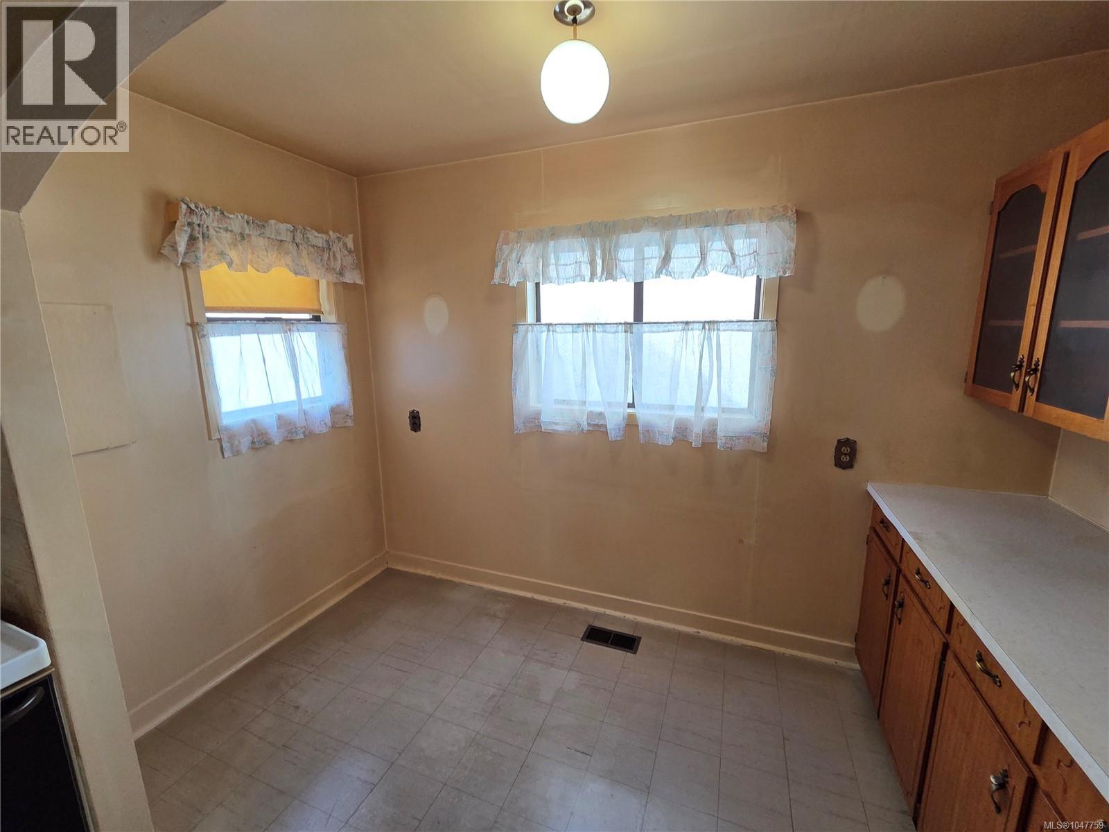 3933 10th Ave - 17