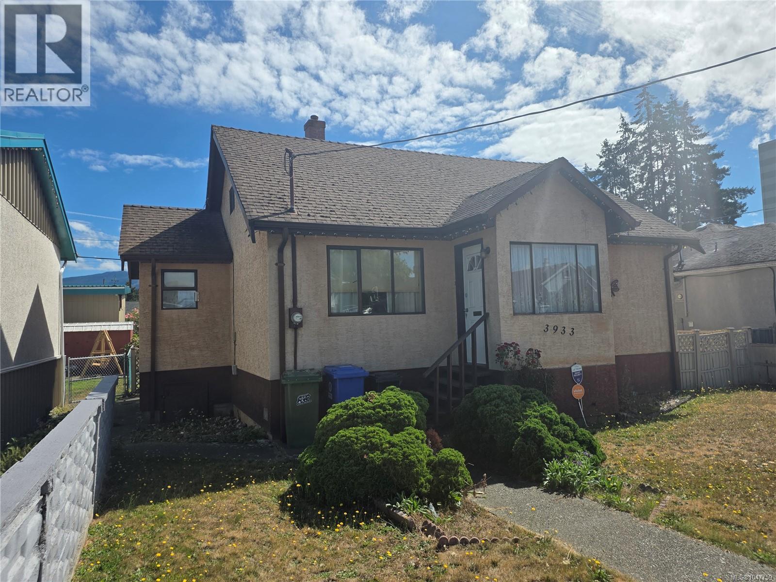 3933 10th Ave - 3