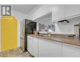 301 - 280 Brittany Drive, Ottawa, ON K1K4M4 Photo 7