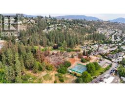 2796 Benedick Road, West Kelowna, BC V1Z1T9 Photo 16