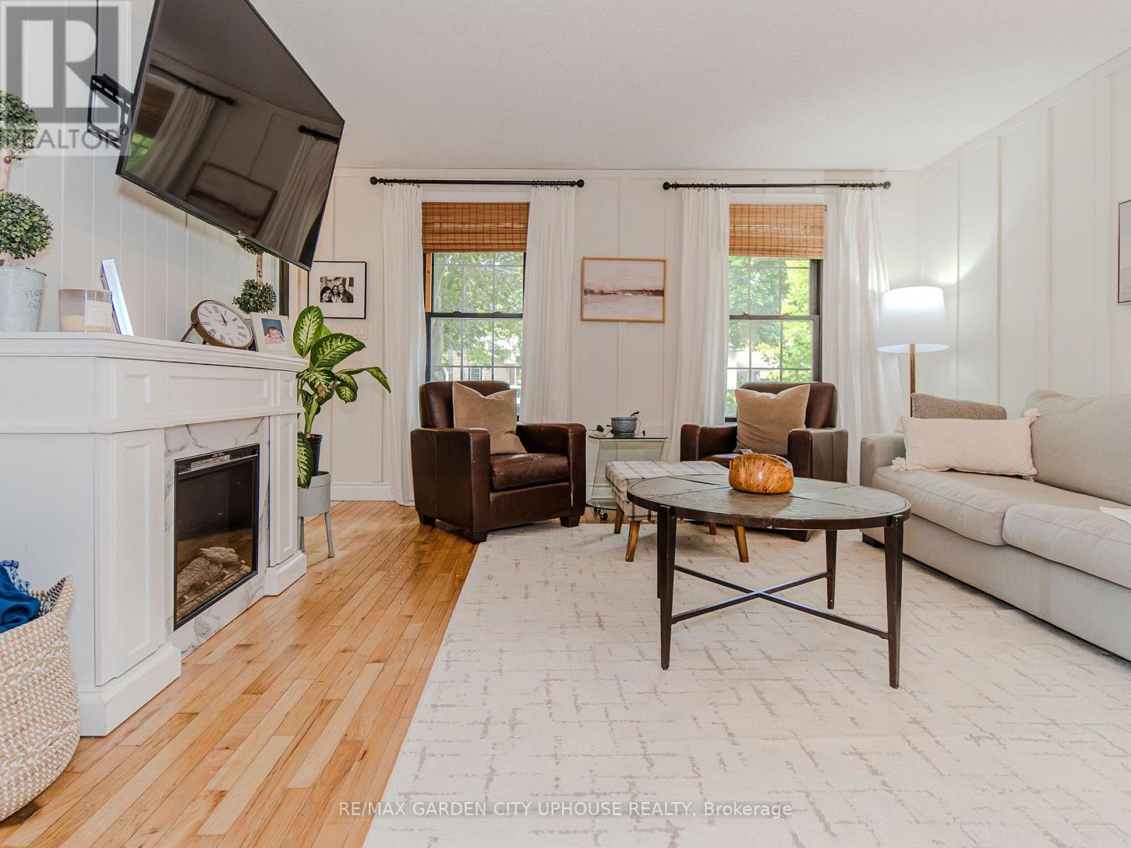 24 GREENMEADOW COURT - 4