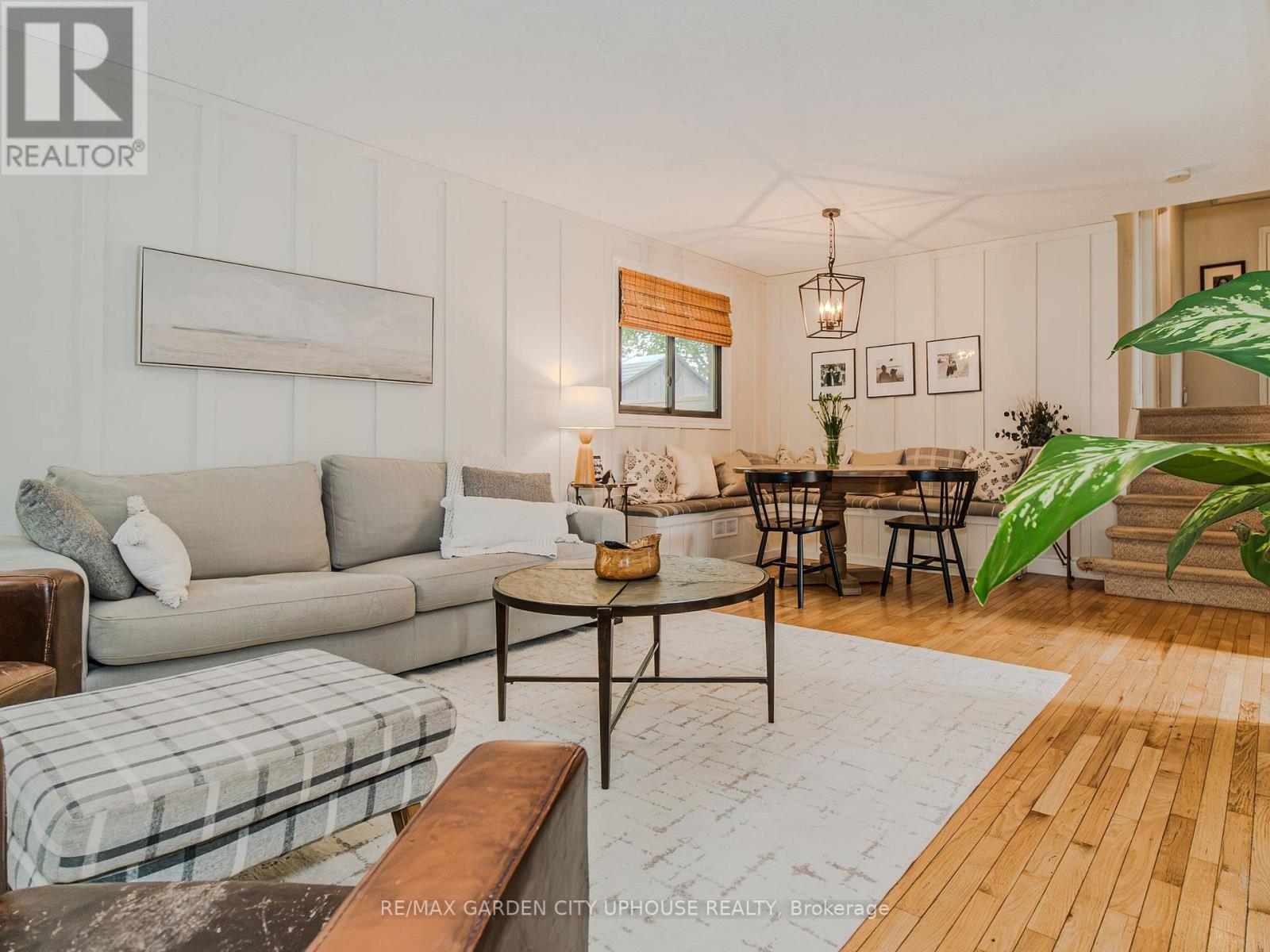 24 GREENMEADOW COURT - 5