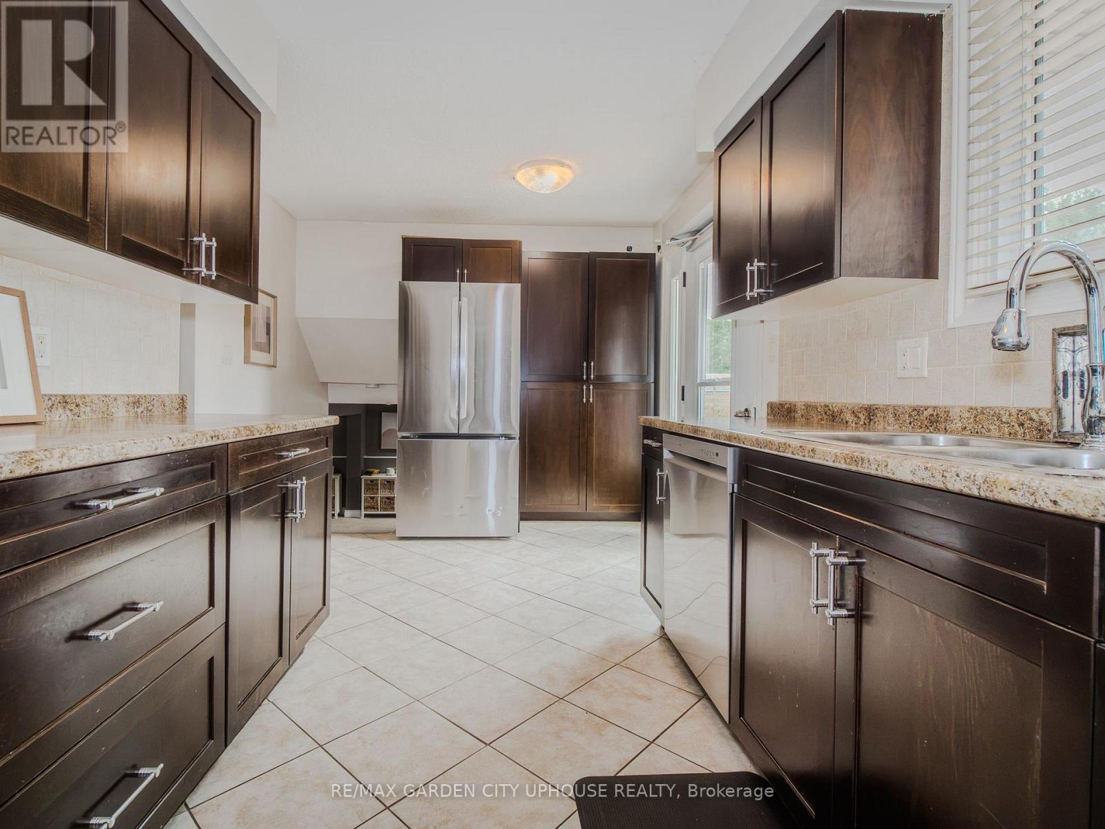 24 GREENMEADOW COURT - Image 8