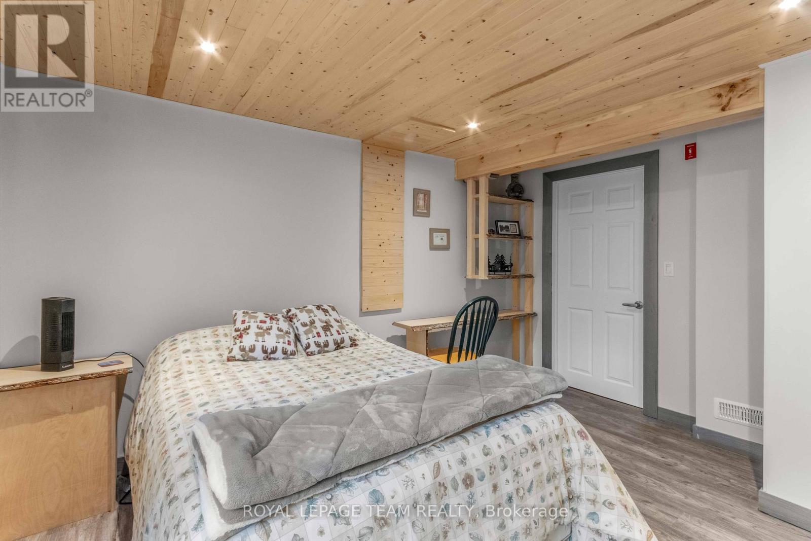 112 GOLFERS LANE - Image 34