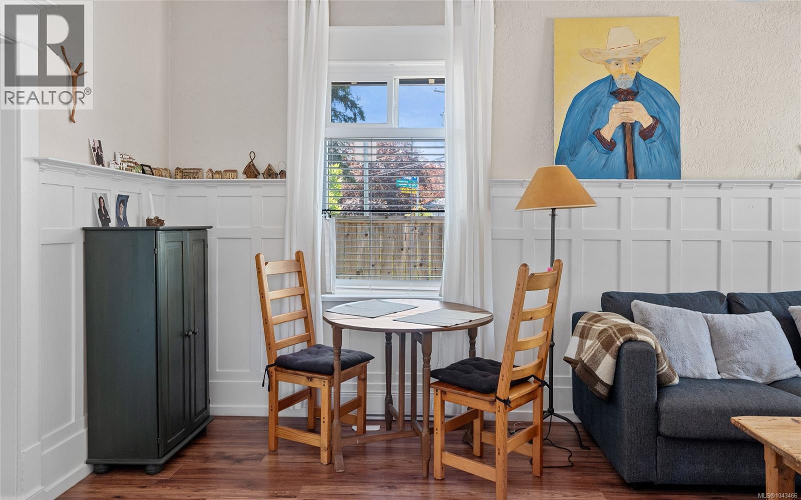 3033 Cedar Hill Road, Victoria