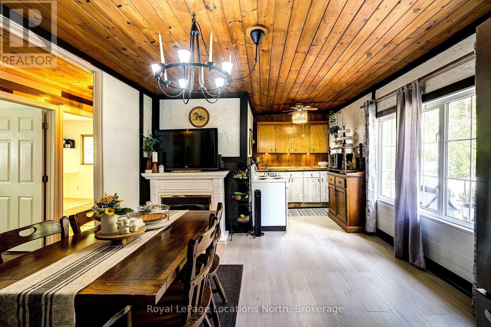 22 BALSAM STREET - 12