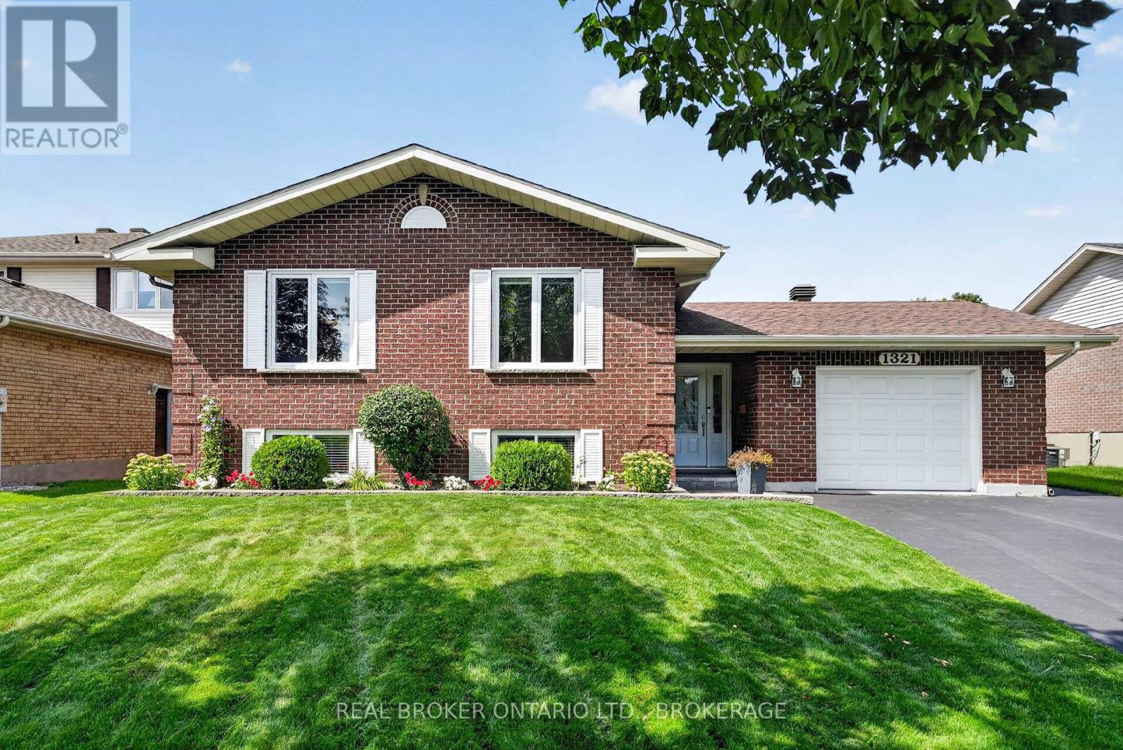 1321 STORMONT DRIVE - 2