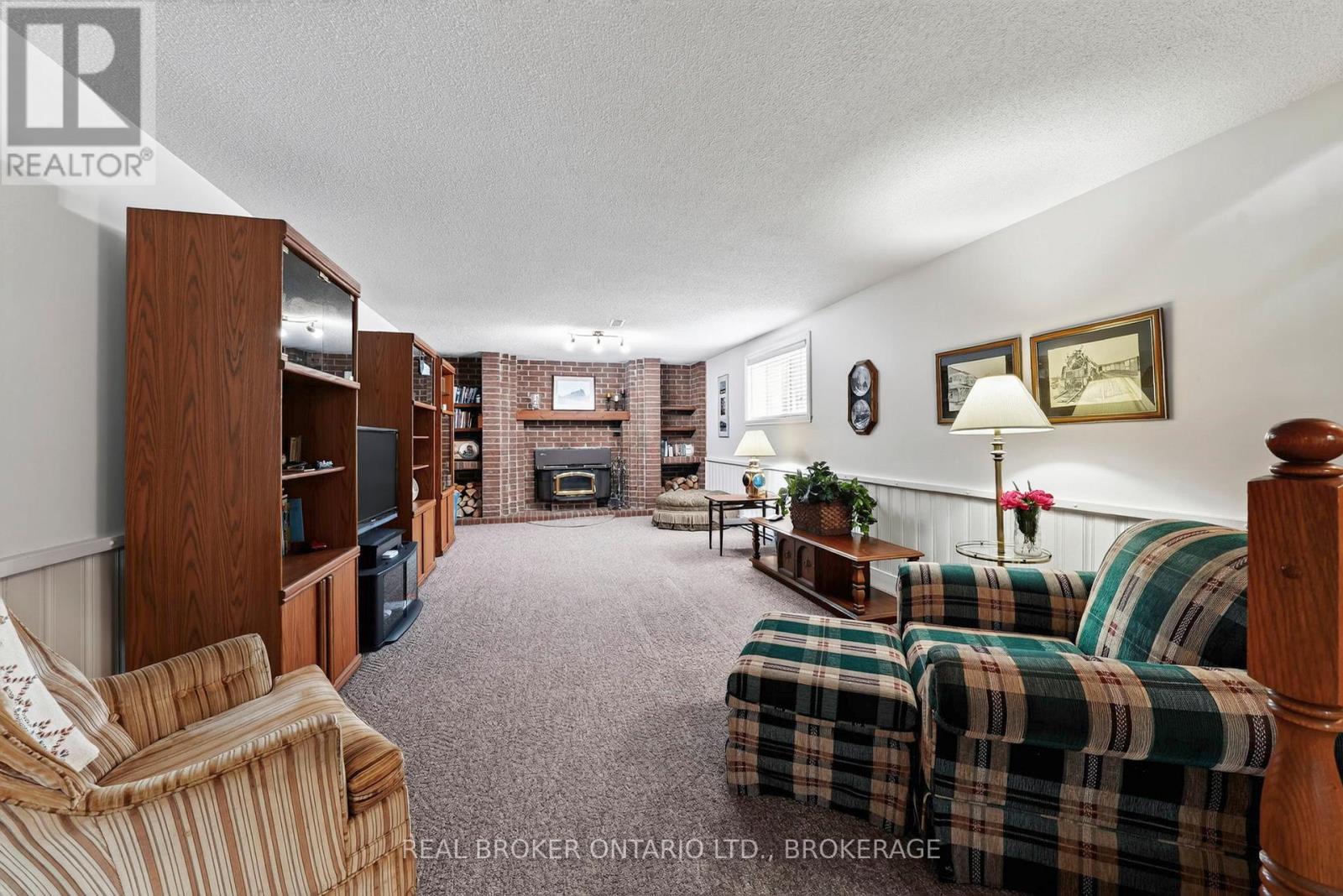 1321 STORMONT DRIVE - 24