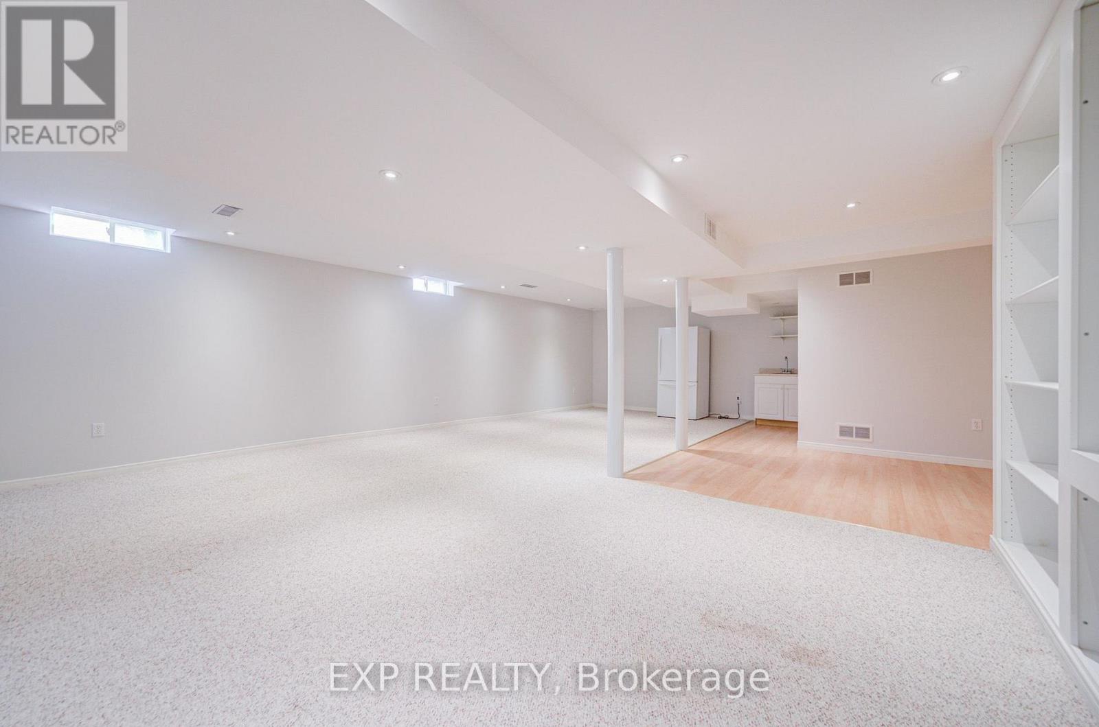 71 FUTURA AVENUE - Image 41