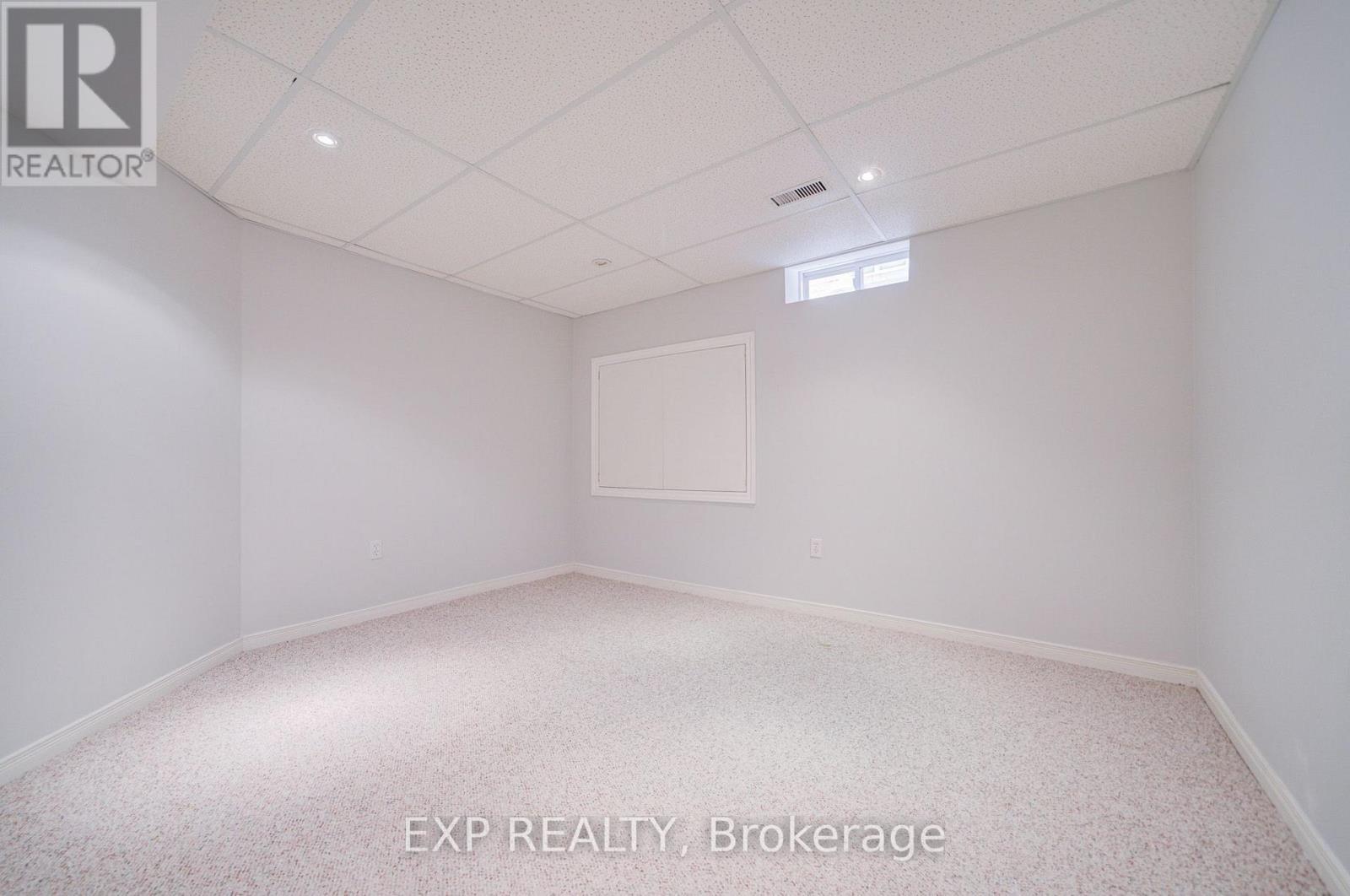 71 FUTURA AVENUE - Image 45