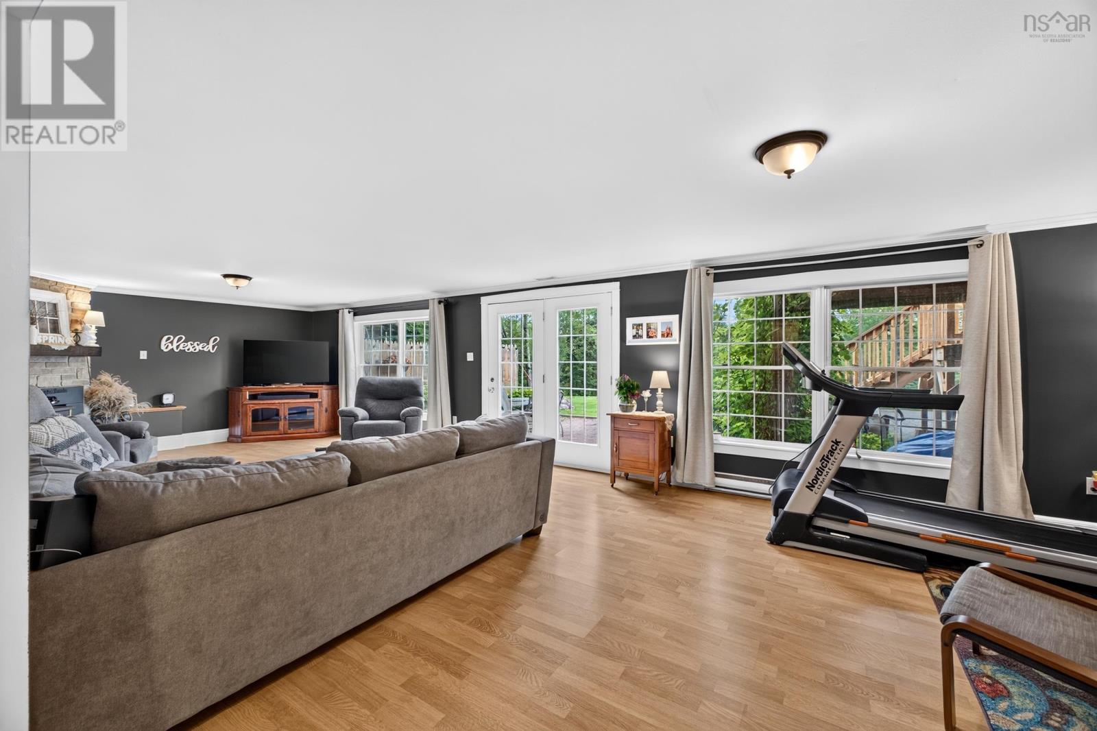Property 25 of 50 of 45 GLENABBEY Drive