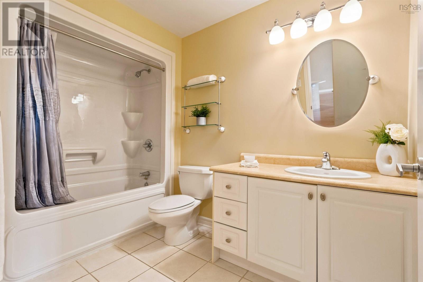 Property 25 of 50 of 406 77 Russell Lake Drive