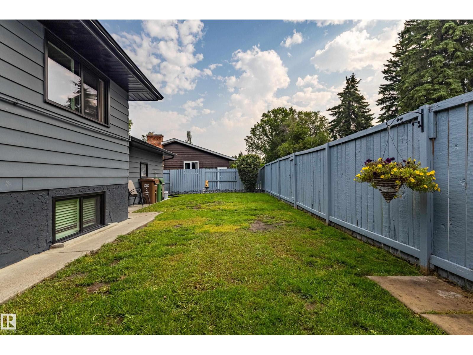 14 BRUNSWICK CR - 45