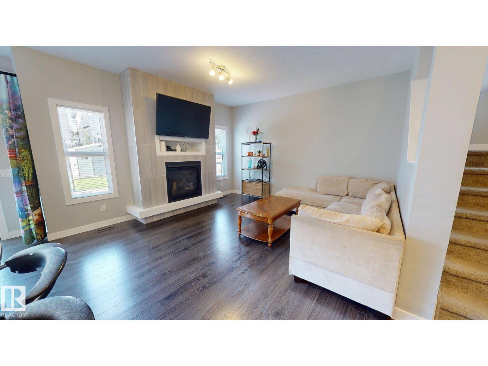 7304 Edgemont WY NW NW, Edgemont (Edmonton), Edmonton photo 3