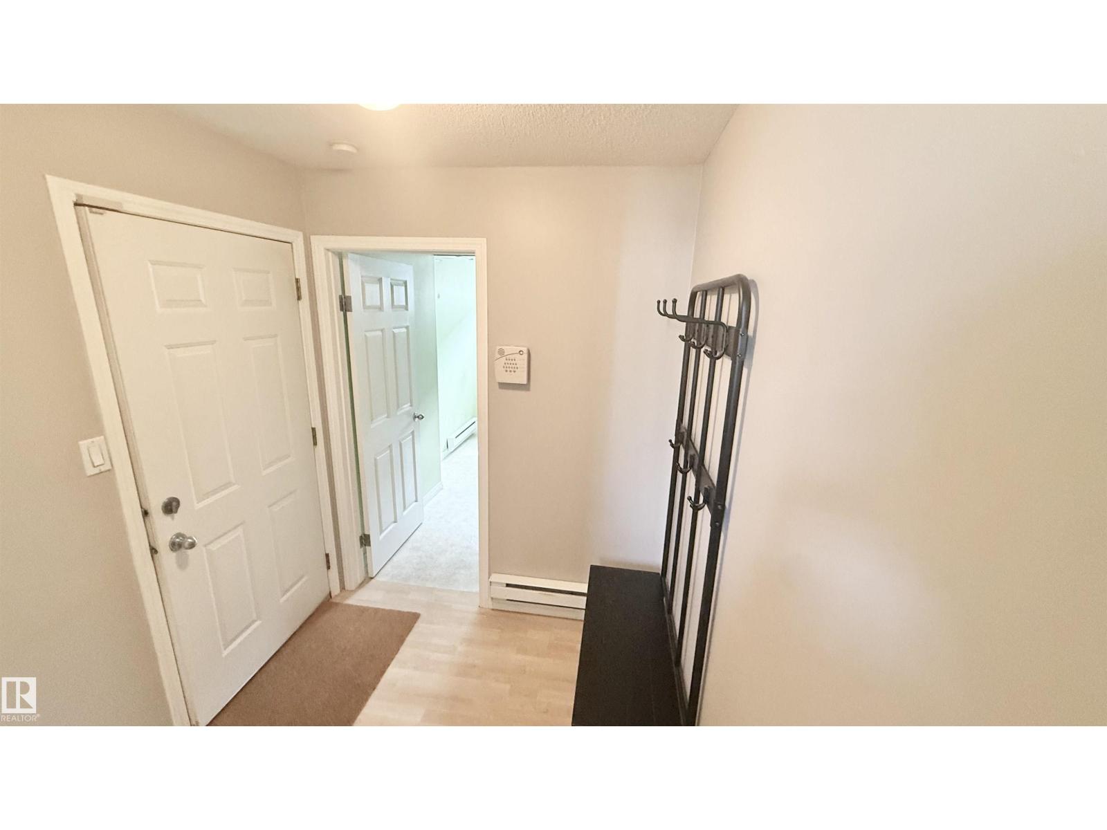 #9 225 BLACKBURN DR E SW - 29