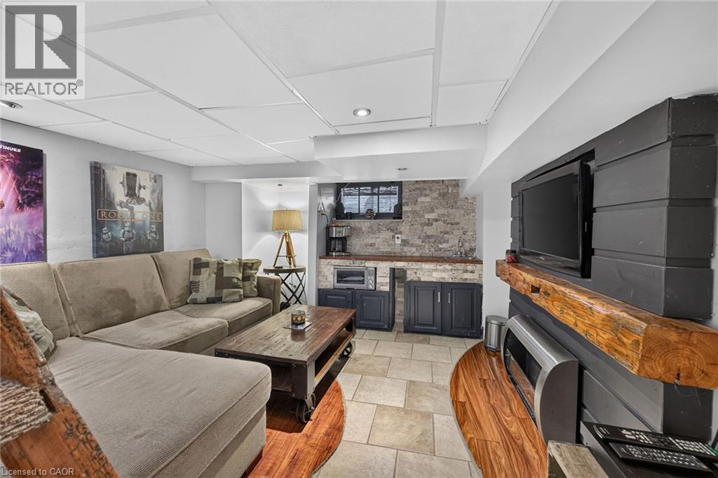 229 BROCK Street - Image 25