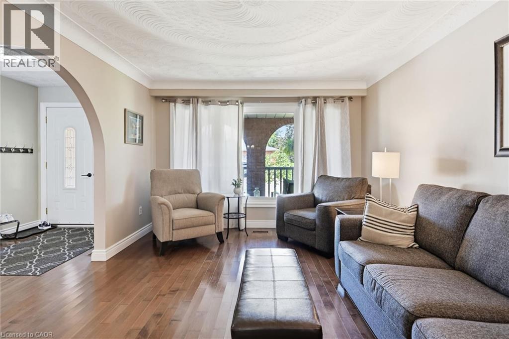 309 HAWKRIDGE Avenue - Image 5