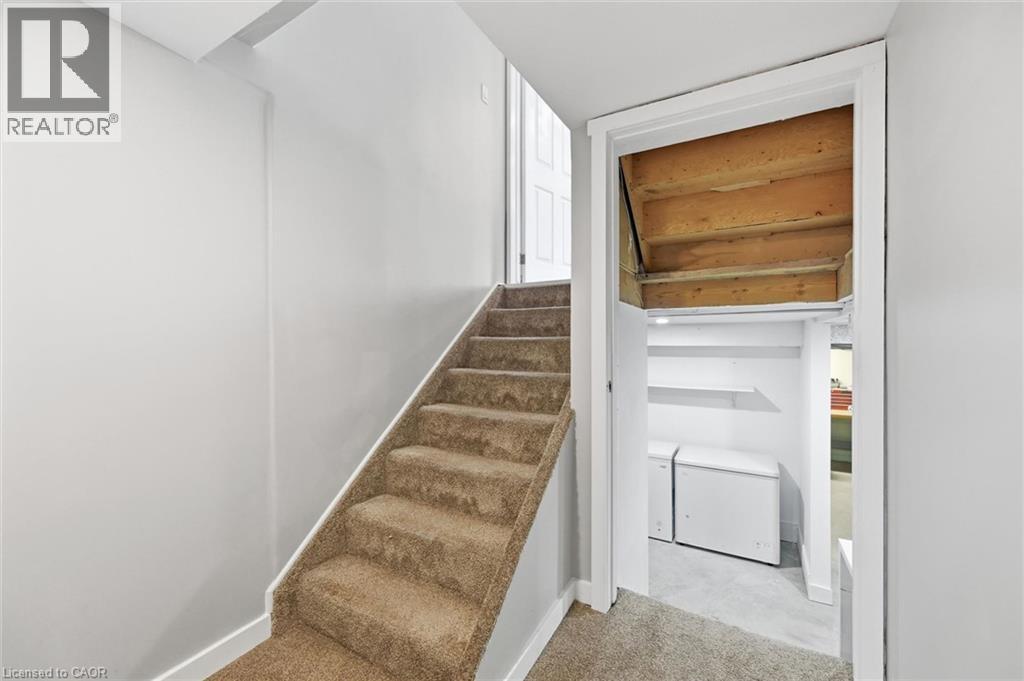 309 HAWKRIDGE Avenue - Image 29