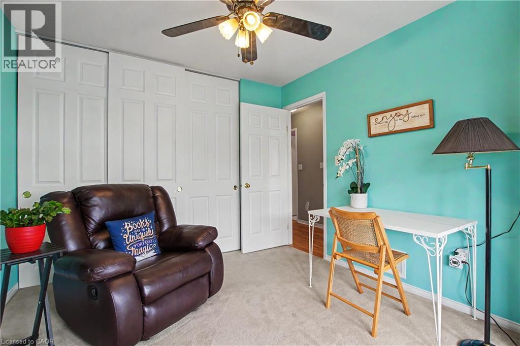 #58 800 PARAMOUNT Drive - Image 19