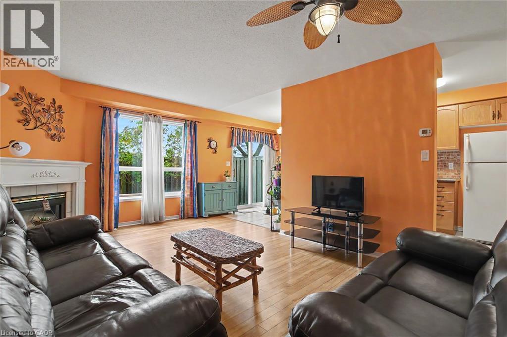 #58 800 PARAMOUNT Drive - 16