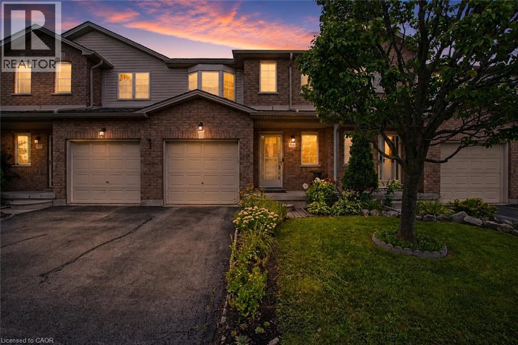 #58 800 PARAMOUNT Drive - Image 34