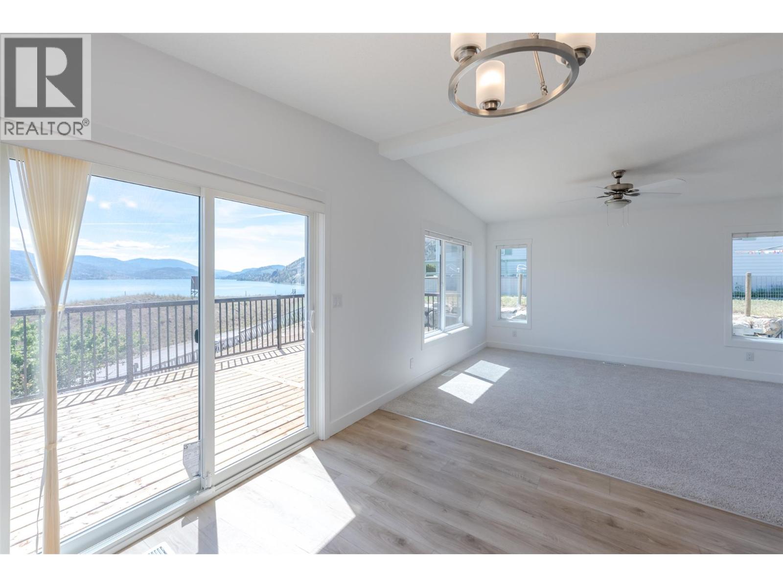 39 201 Highway 97 Highway, Penticton