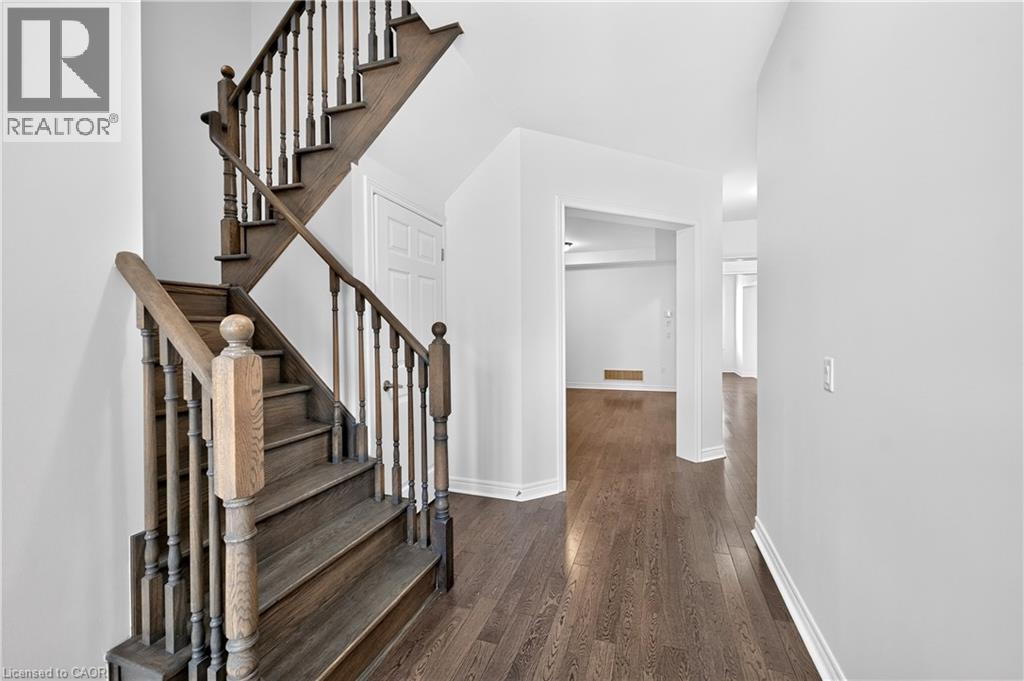 1149 UPPER THAMES Drive - Image 6