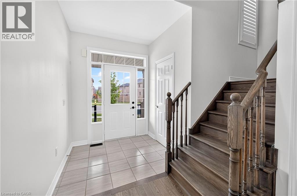 1149 UPPER THAMES Drive - 5
