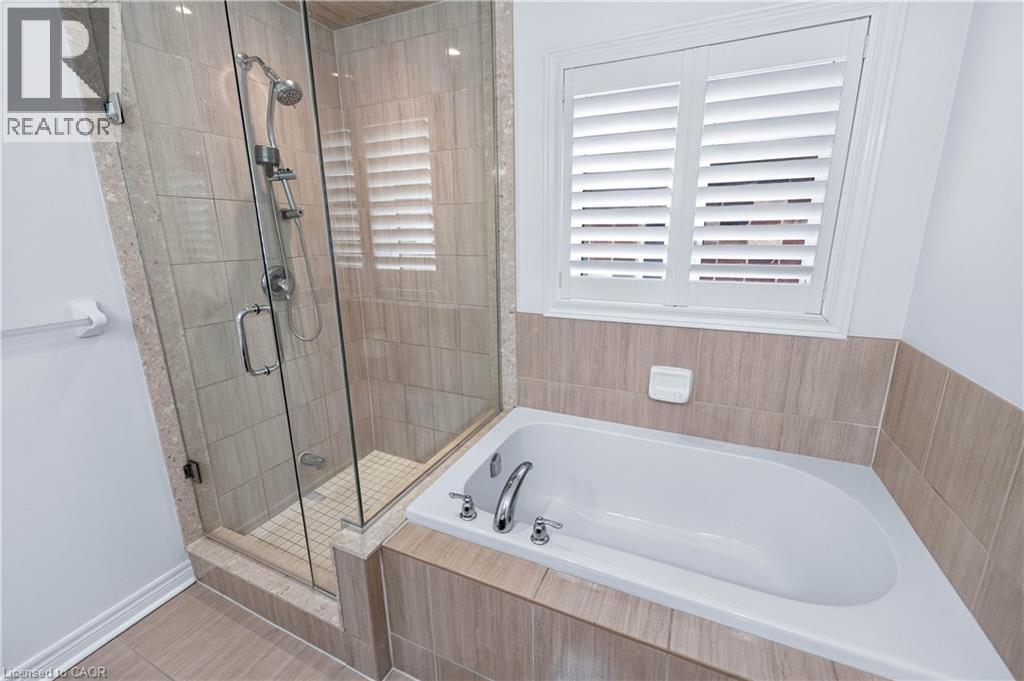 1149 UPPER THAMES Drive - Image 28