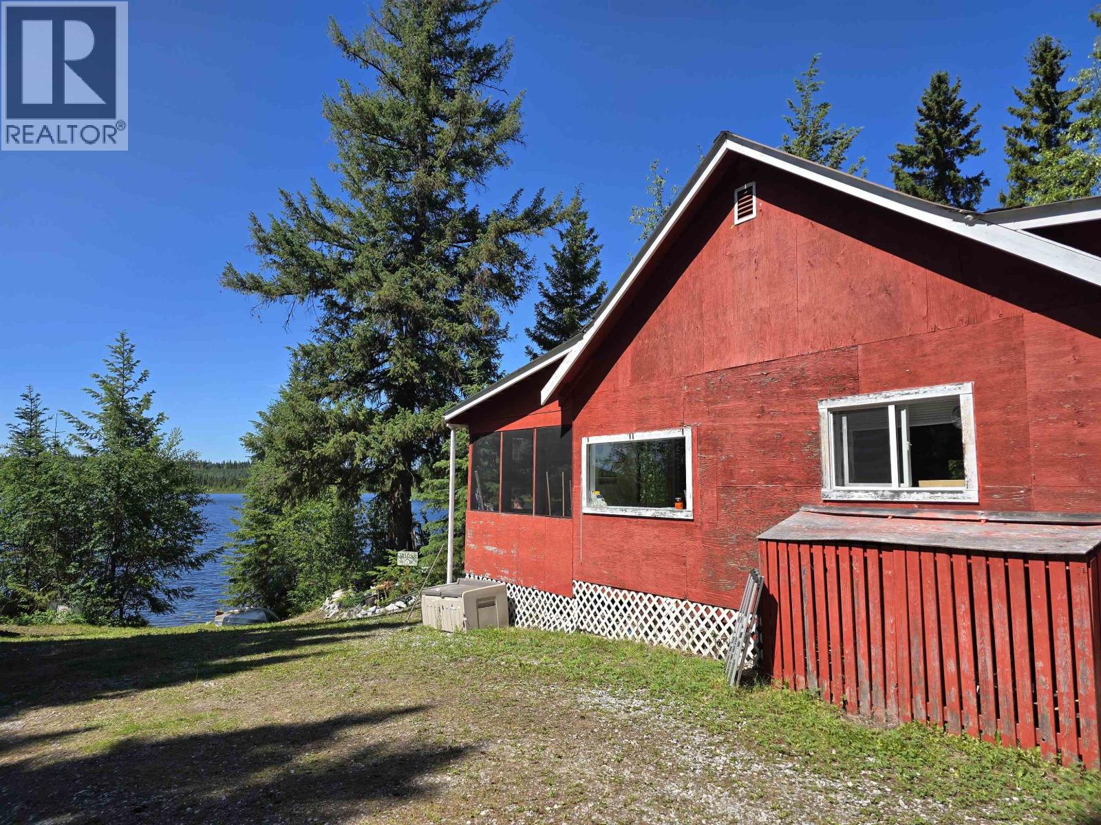Photo 27 of 40 — 29200 DAHL LAKE ROAD · Prince George, BC