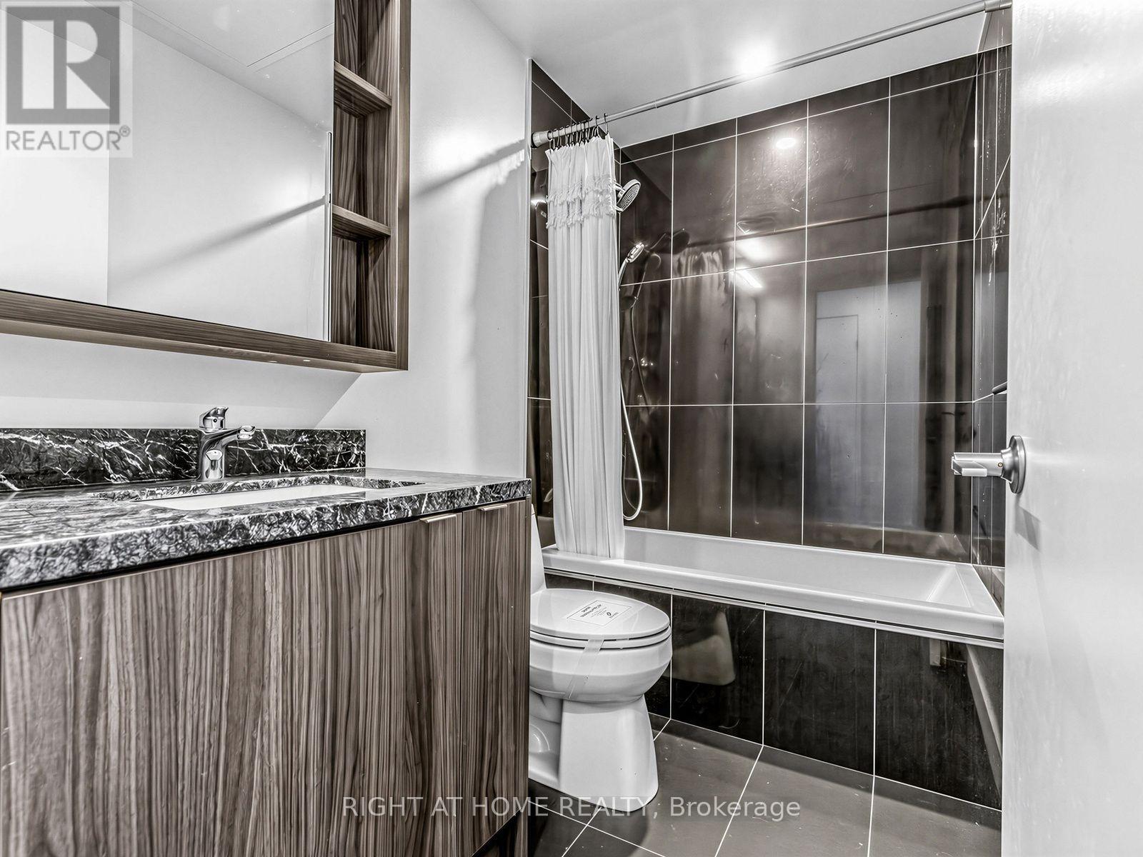 #3215 115 BLUE JAYS WAY - Image 9