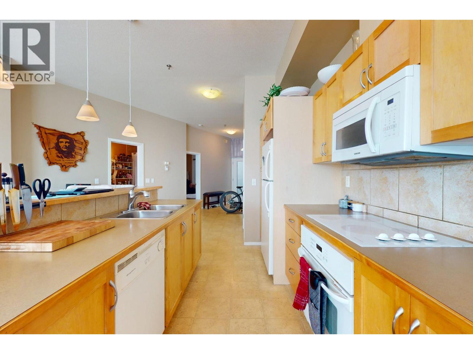 #212 1327 St Paul Street - 2