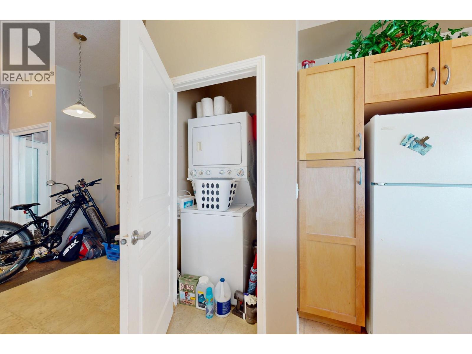 #212 1327 St Paul Street - Image 38