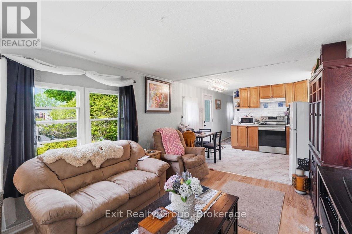#63 63 WHITES ROAD - Image 5
