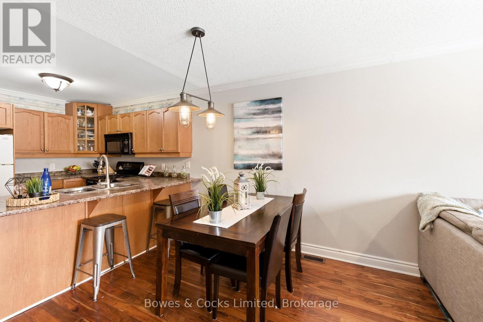 347 MIDDLEFIELD ROAD - 11