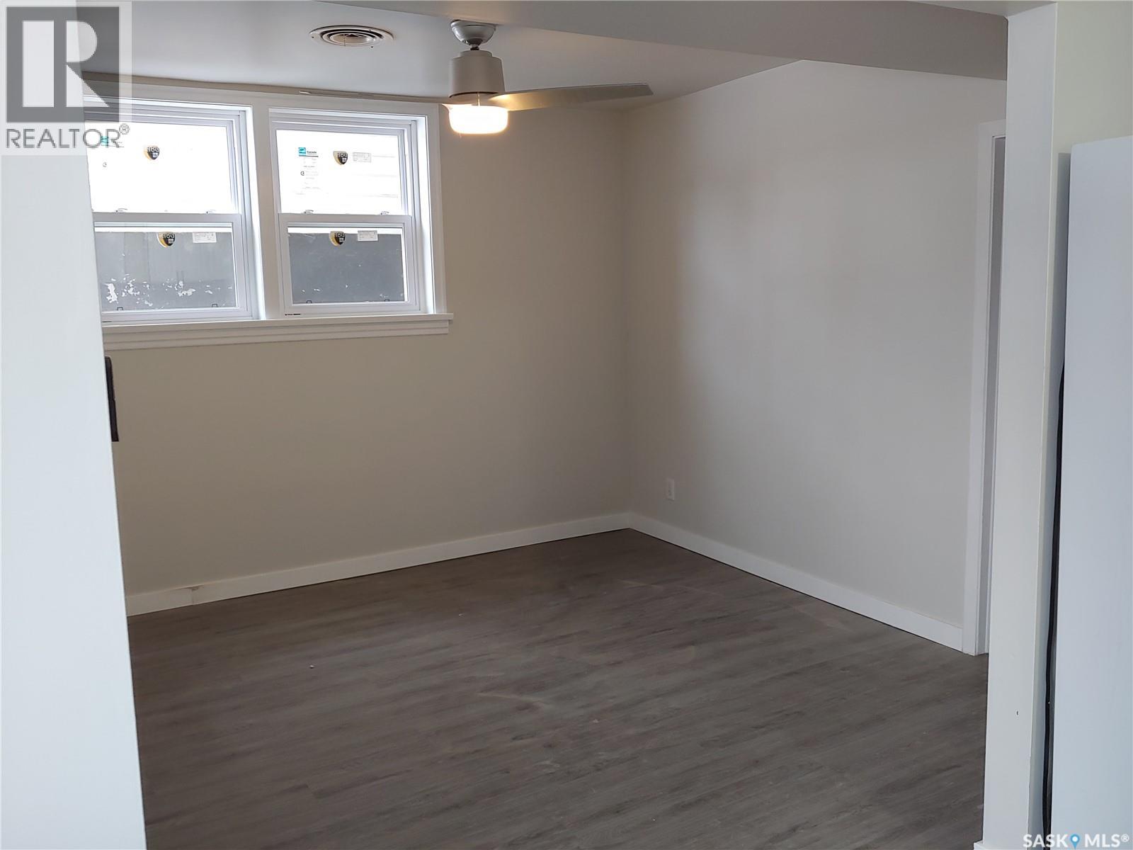 204 25th STREET W - Image 19