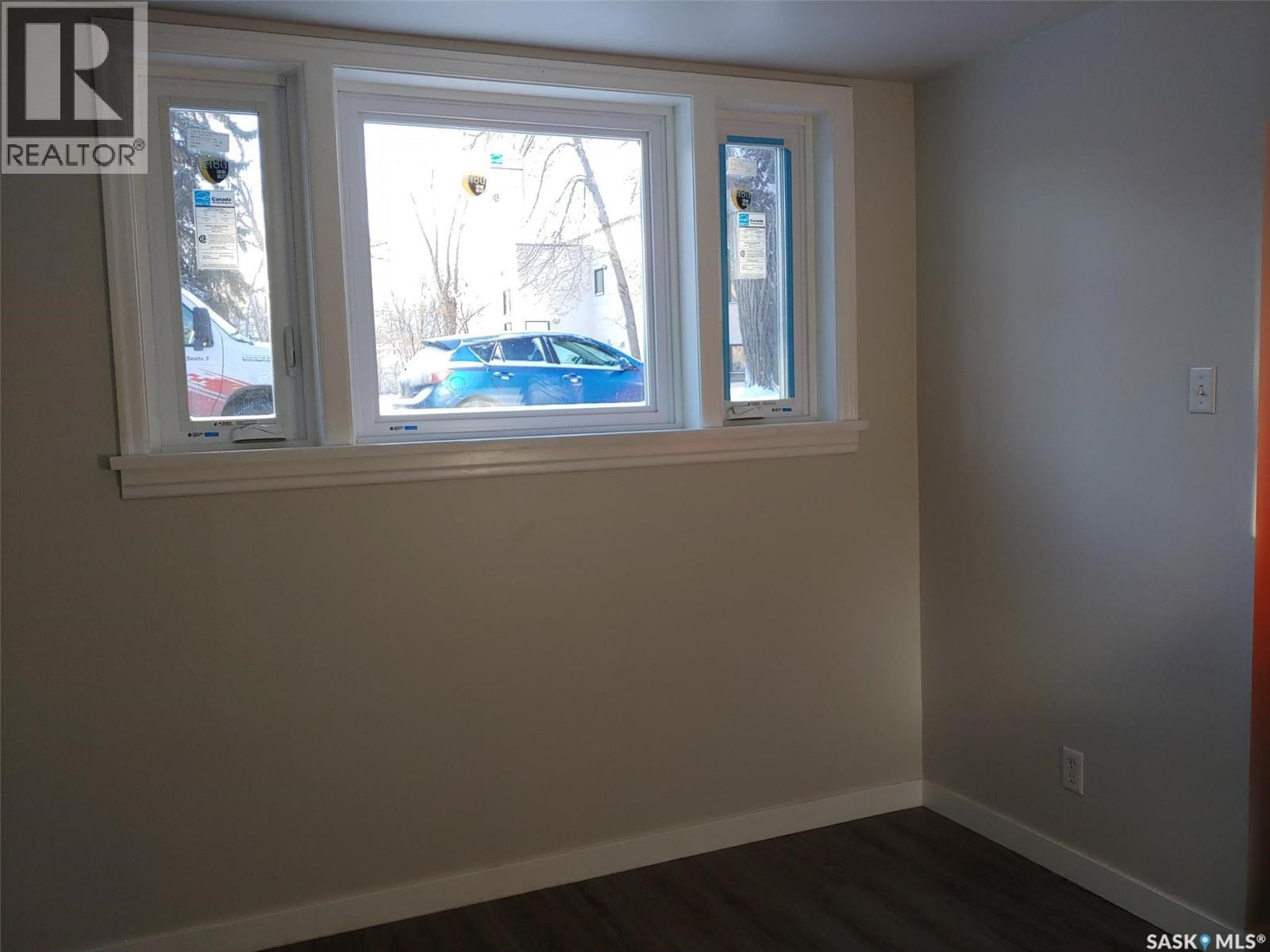 204 25th STREET W - Image 30