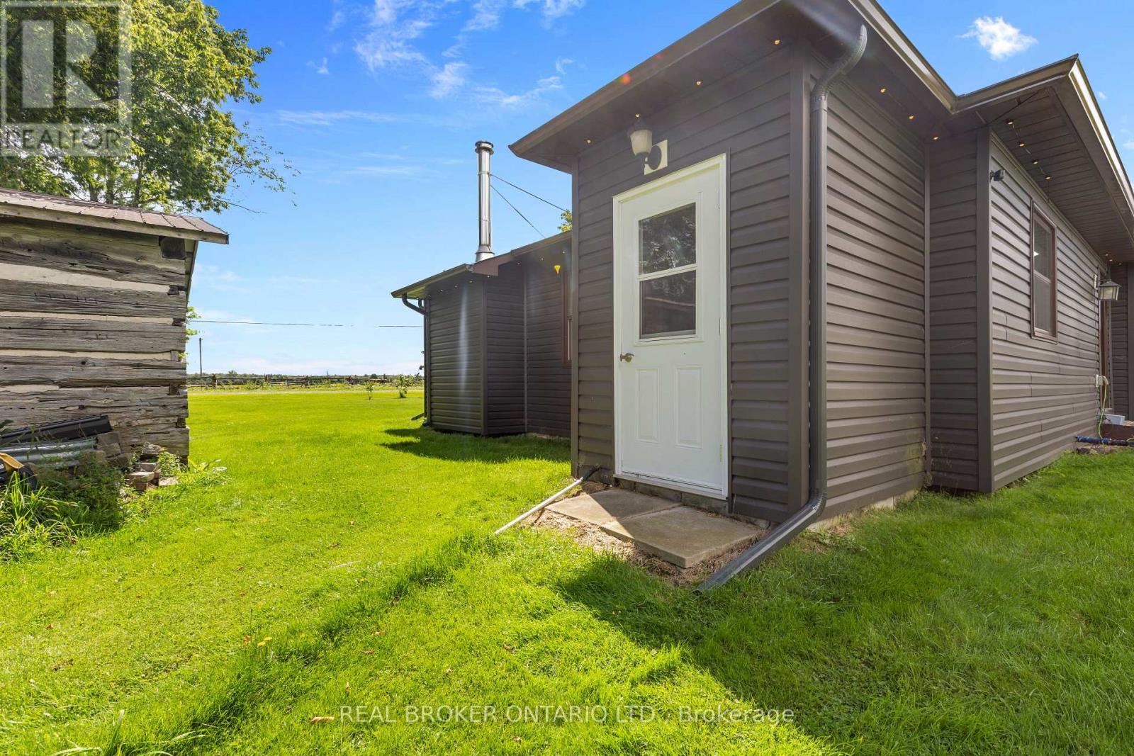 121 SNOWDONS ROAD - Image 40