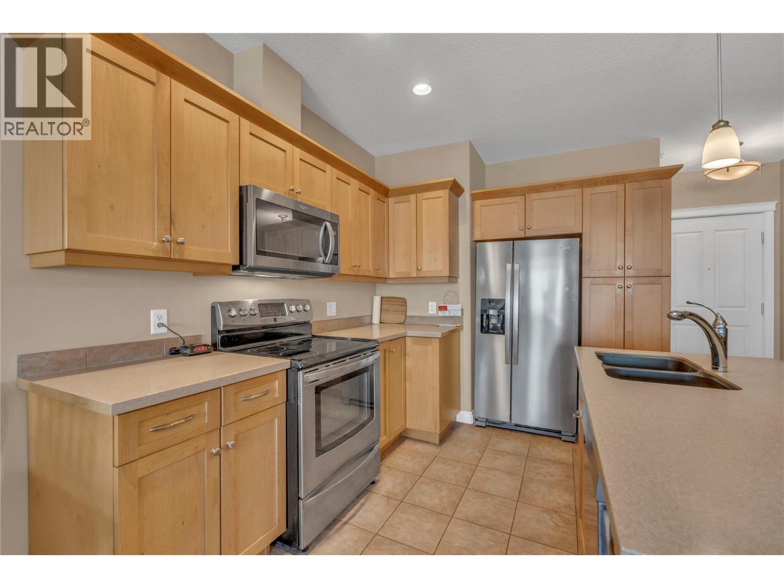 #310 3313 WILSON Street - 8