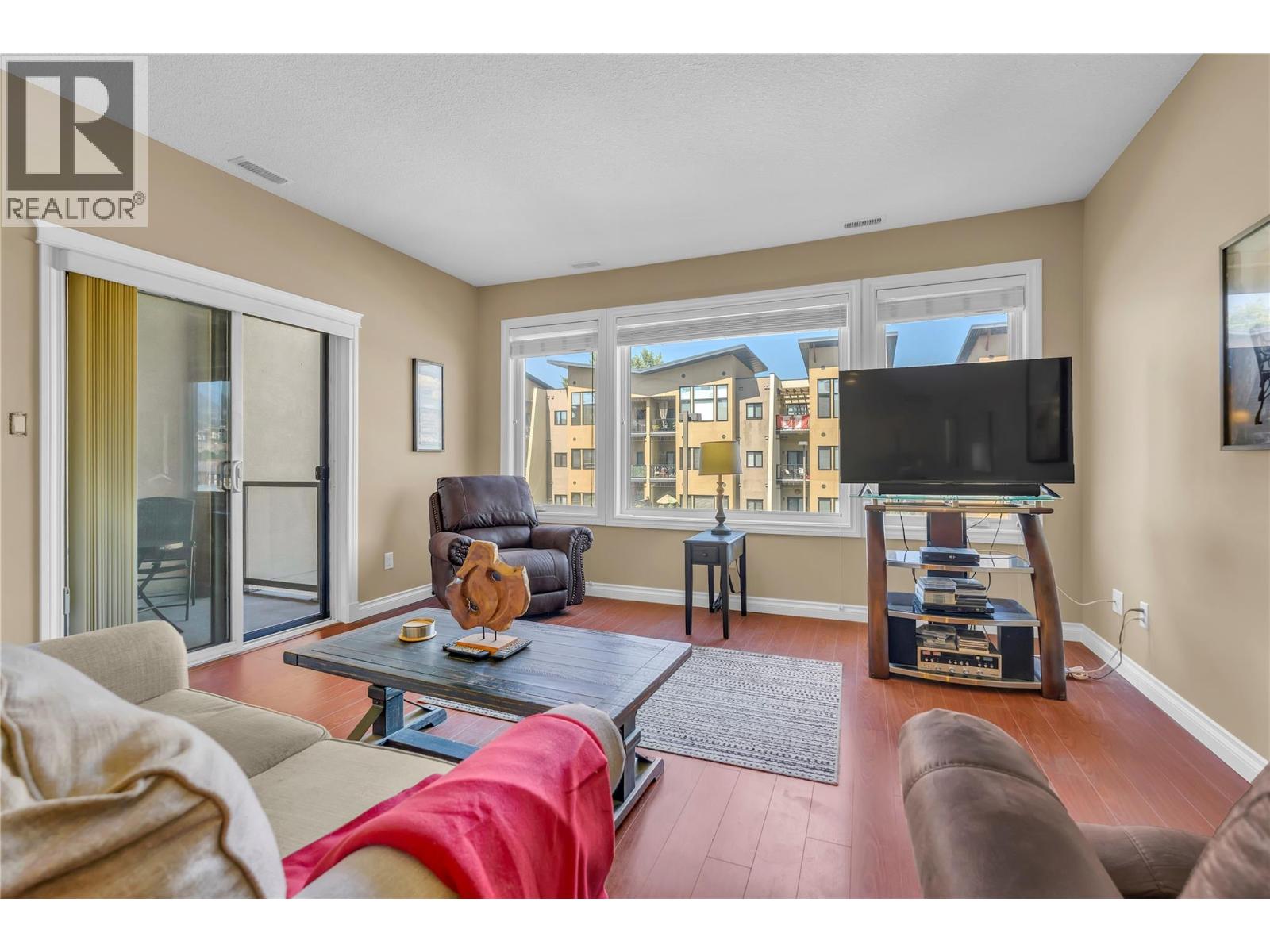 #310 3313 WILSON Street - 13