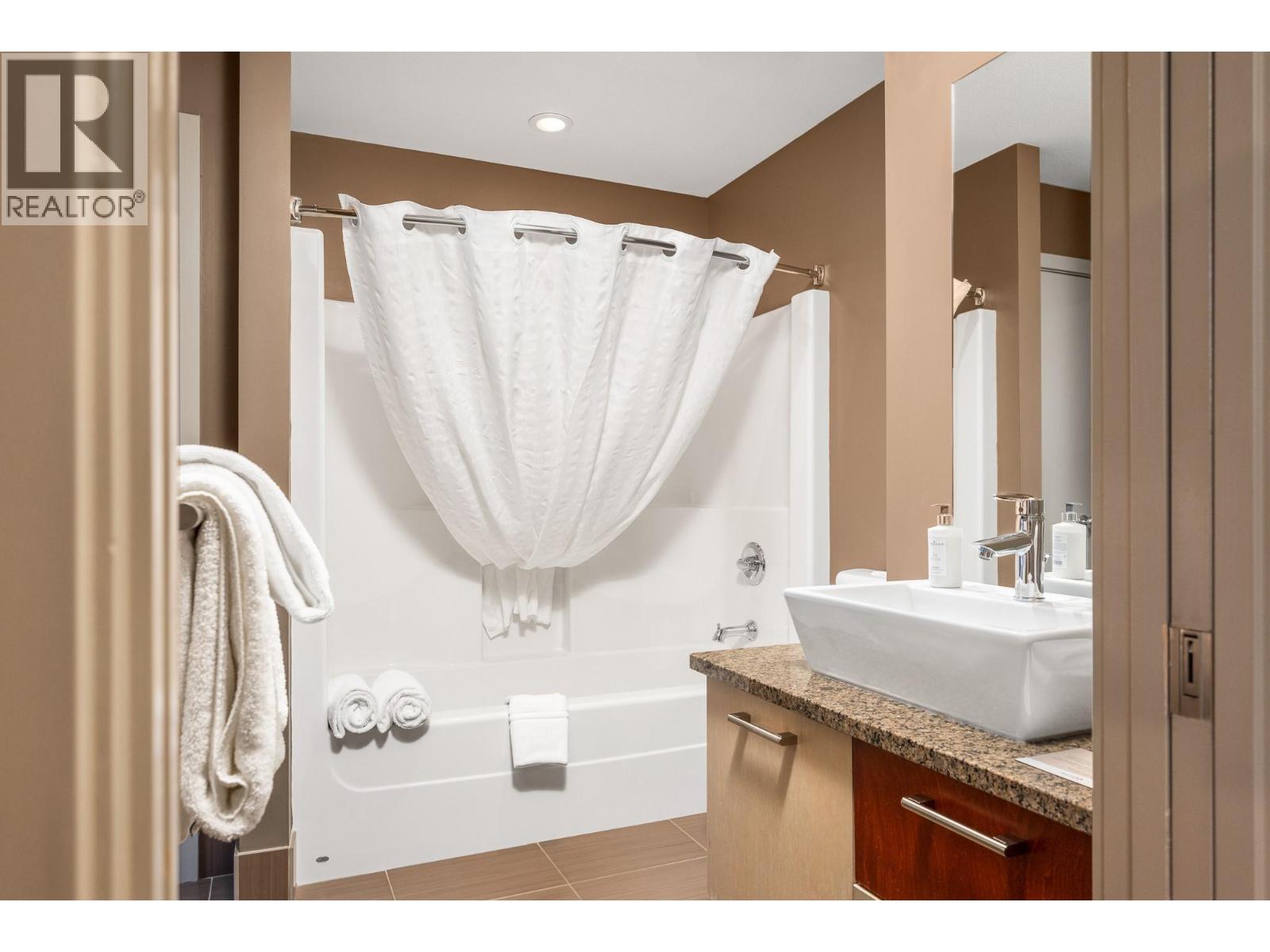 30 Monashee Road Unit# 310, Silver Star