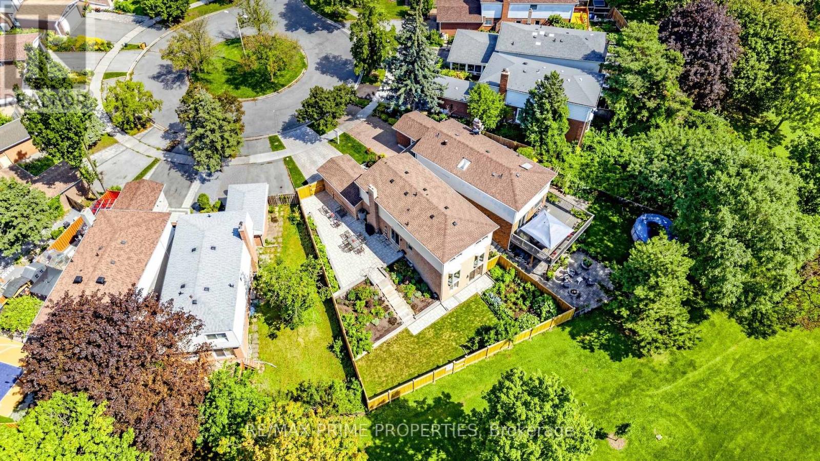 19 POST HORN GROVE - Image 49