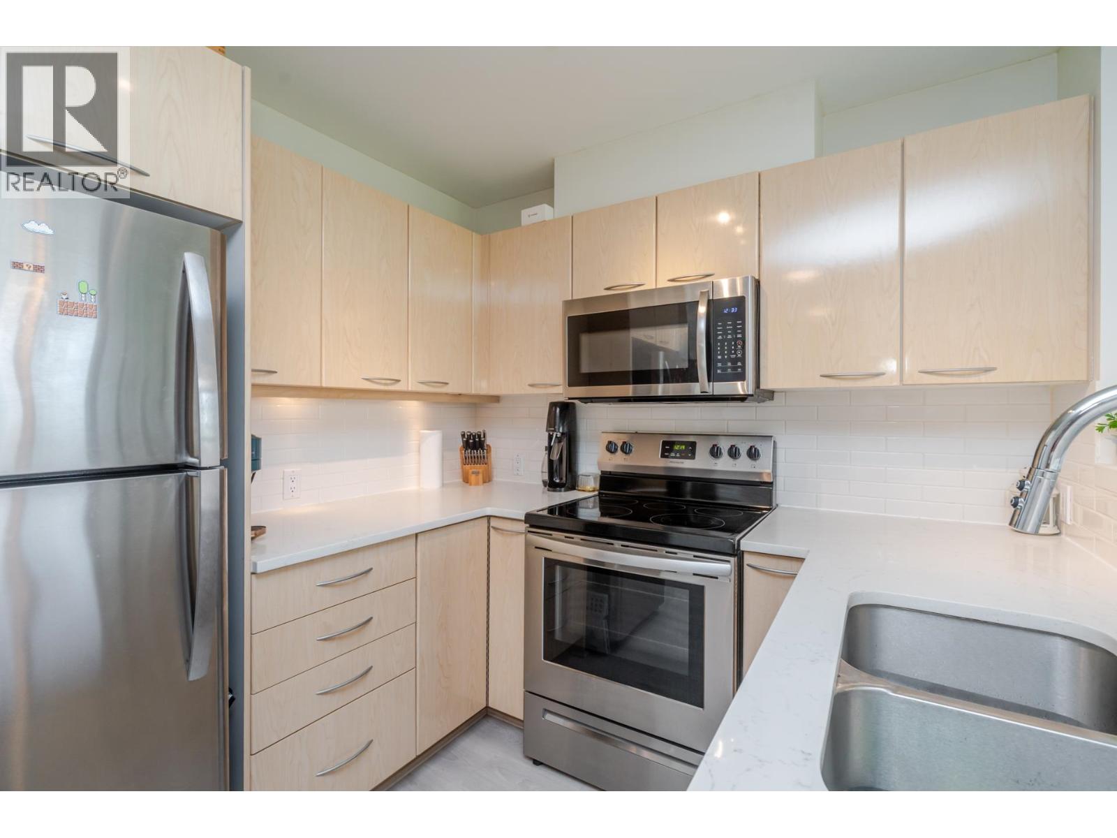 602 4888 HAZEL STREET, Burnaby