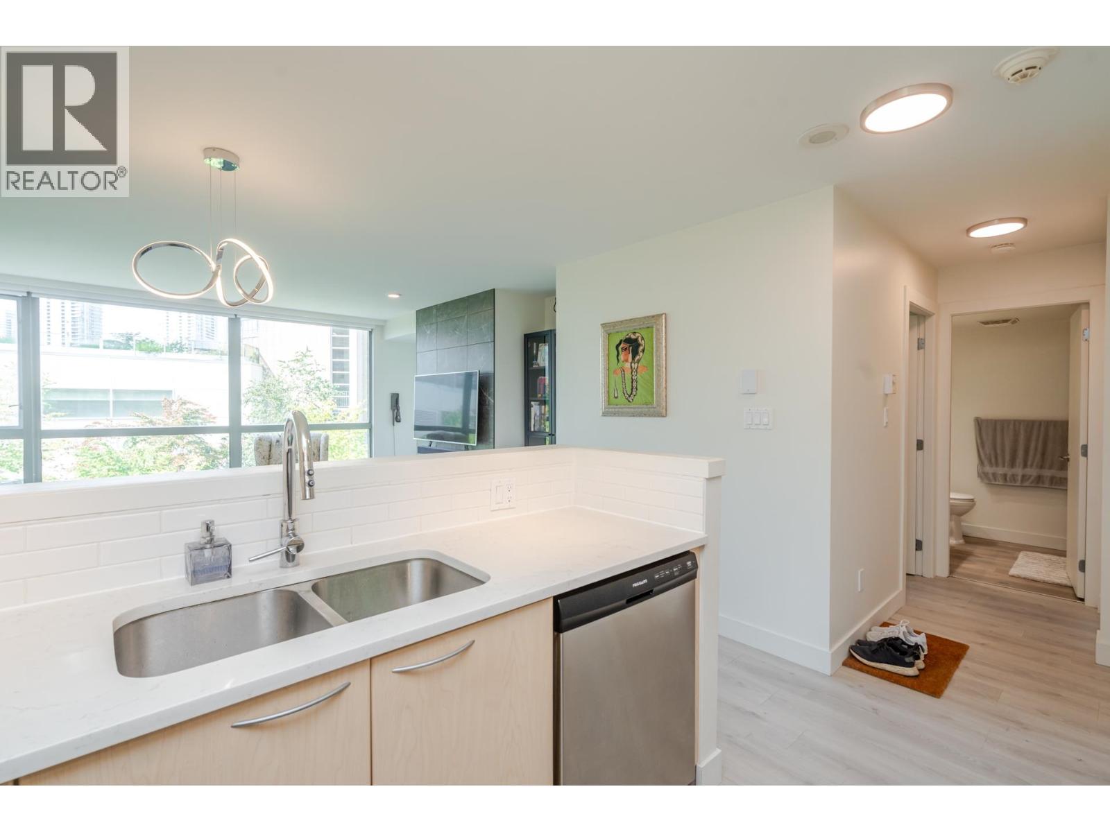 602 4888 HAZEL STREET, Burnaby