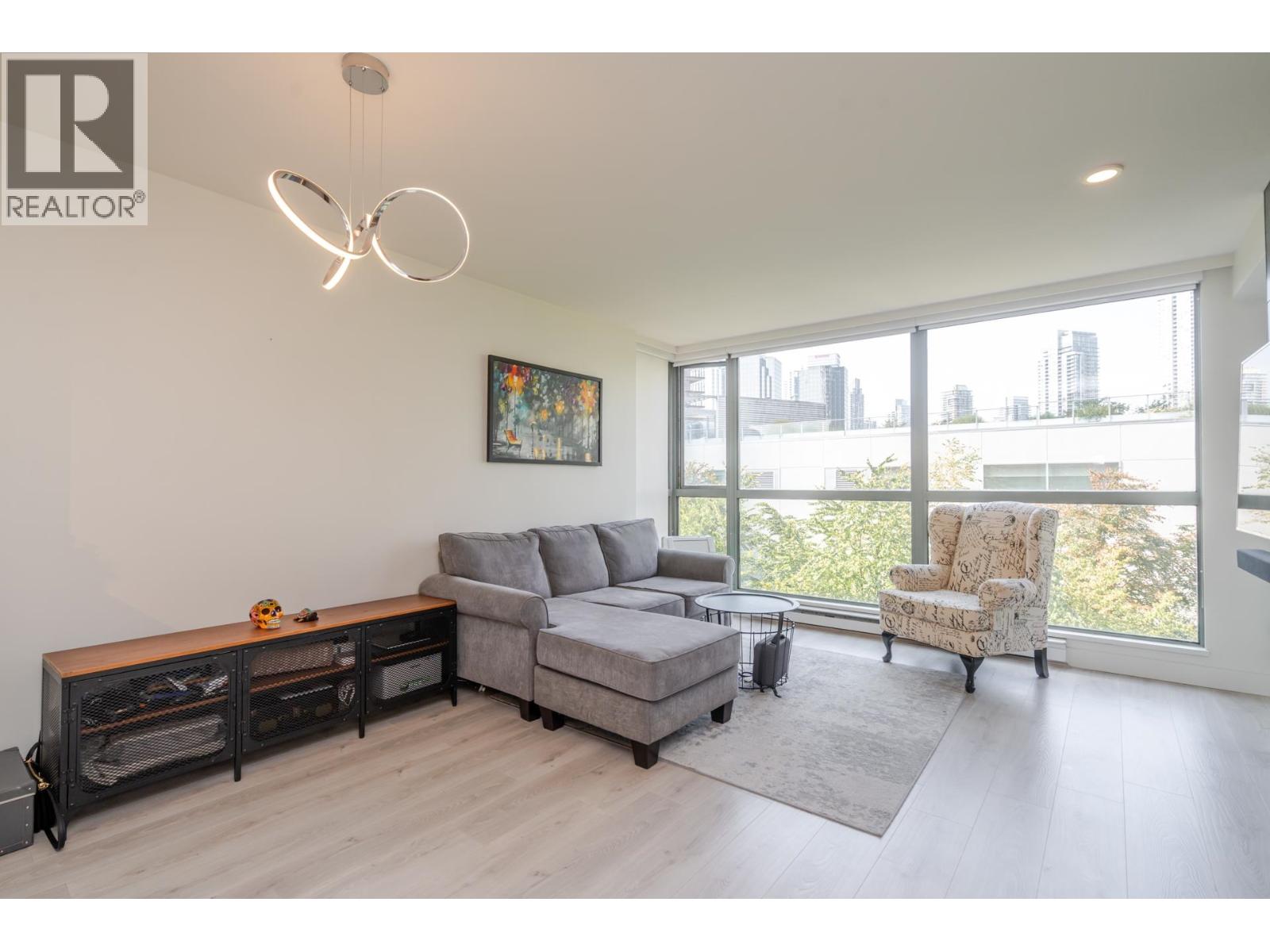 602 4888 HAZEL STREET, Burnaby