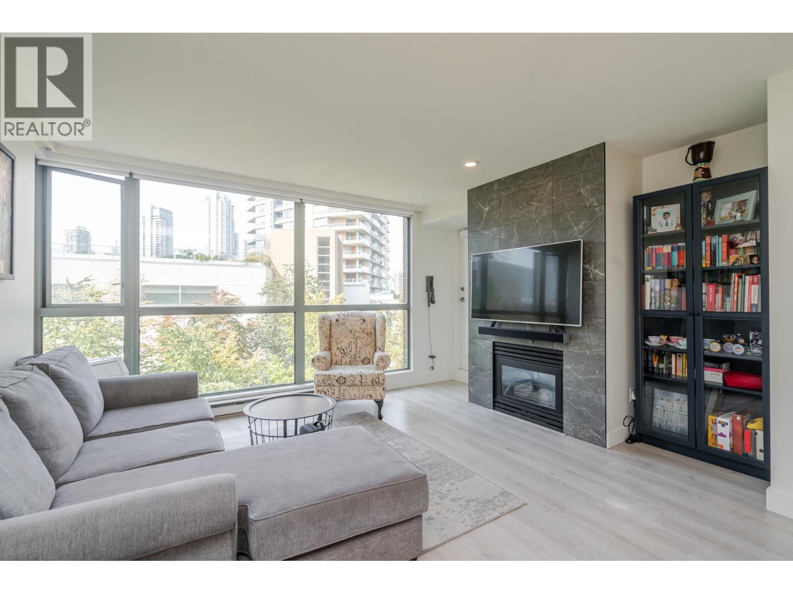 602 4888 HAZEL STREET, Burnaby