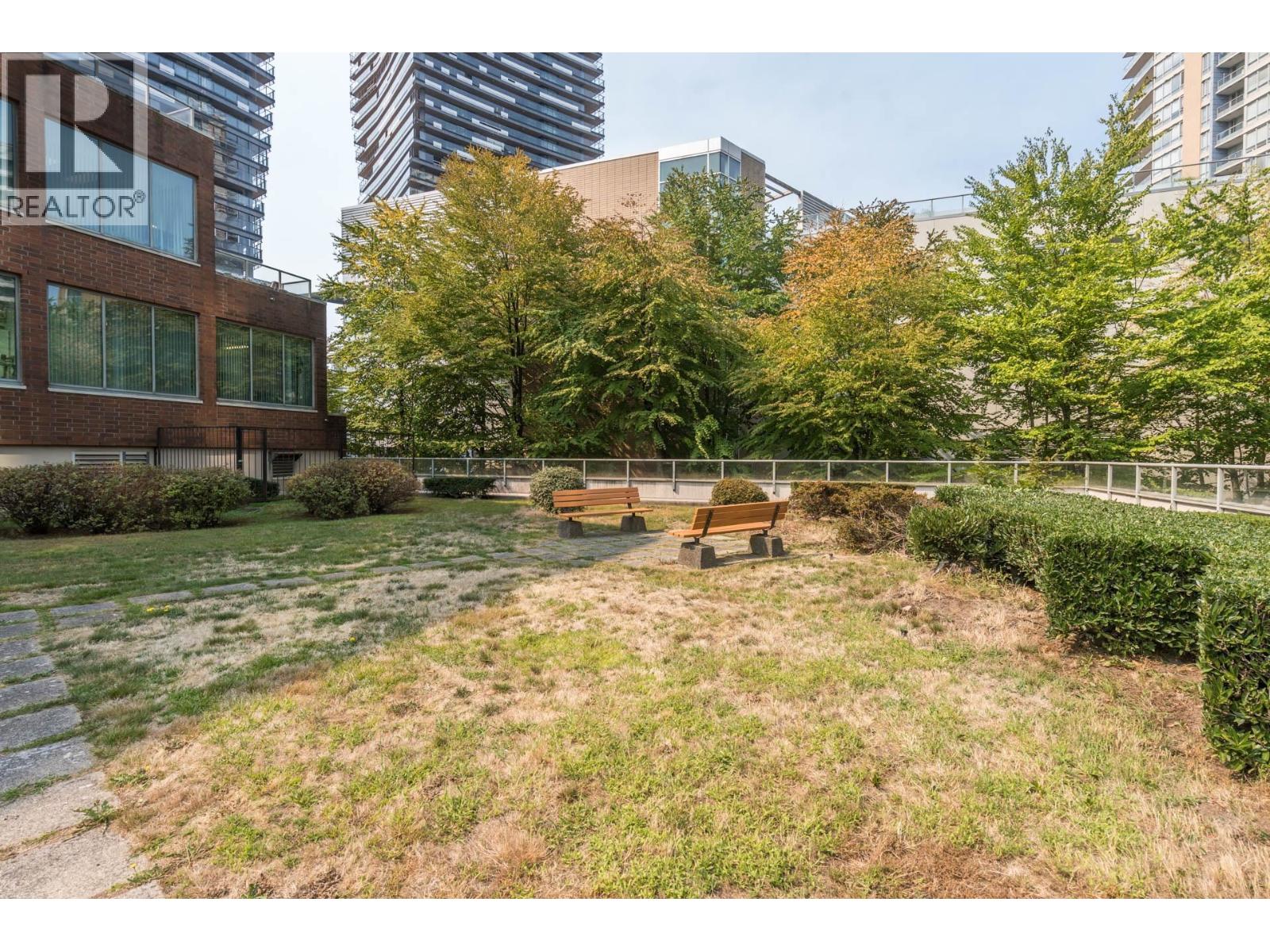 602 4888 HAZEL STREET, Burnaby